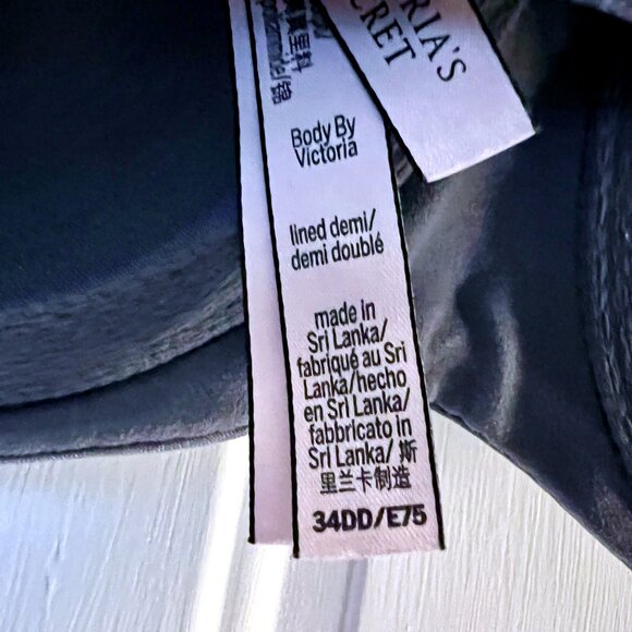 Victoria's Secret Womens Body by Victoria 34DD Demi Bra, Grey - Picture 3 of 3